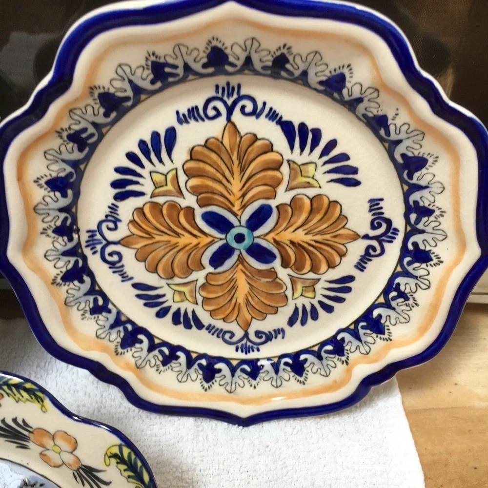 Set of 3 I Godinger hand painted decorative plates - Picture 3 of 5